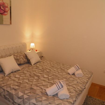 Apartments Perla Dinjiška Eksteriør bilde