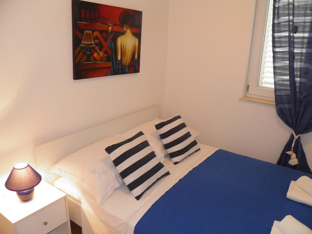 Apartments Perla Dinjiška Rom bilde