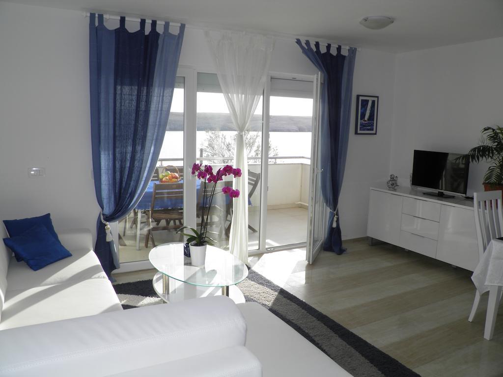 Apartments Perla Dinjiška Rom bilde