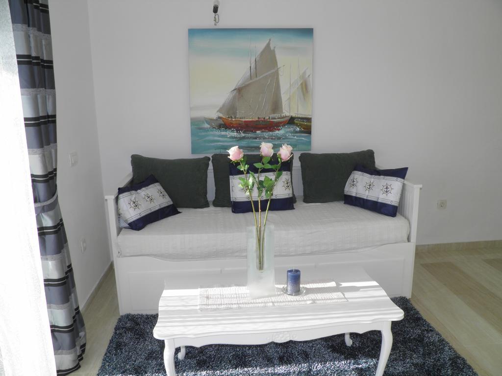 Apartments Perla Dinjiška Eksteriør bilde