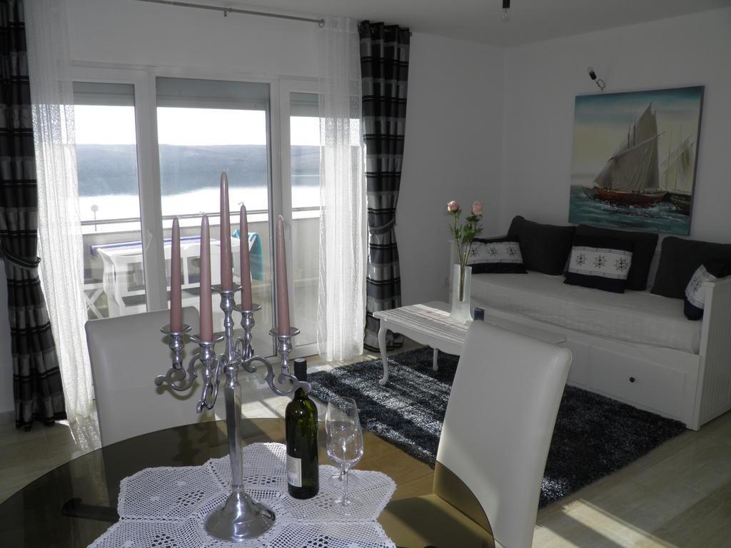 Apartments Perla Dinjiška Eksteriør bilde